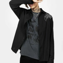 LVT1 Dungeon Shirt -Cheap Disturbia Shop AW22LV01M Dungeon Shirt 002 ad773eee ab30 4c74 8a0b 09aa8666e2ee 800x