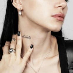 TOU1 Persephone Pendant Necklace -Cheap Disturbia Shop AW22TS26 Persephone Pendant Necklace 004 800x