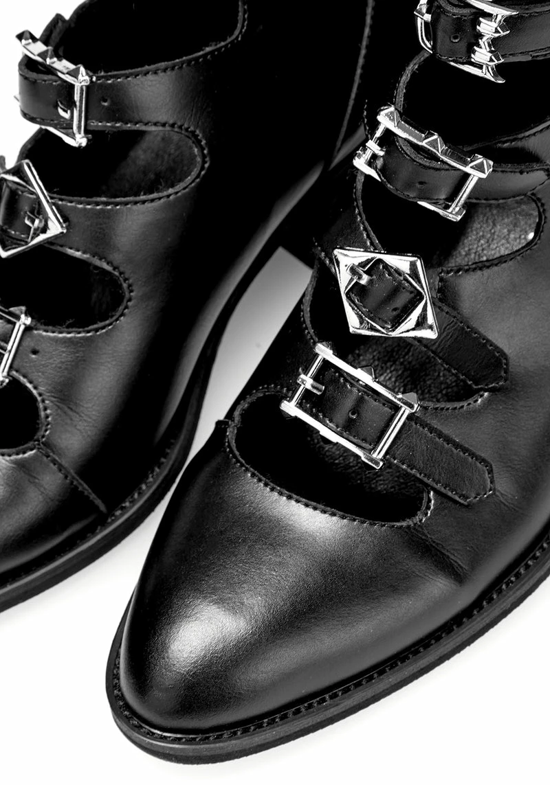 CHI1 BRIDGET BUCKLED BOOTS 4 CHI1 BRIDGET BUCKLED BOOTS - Image 4