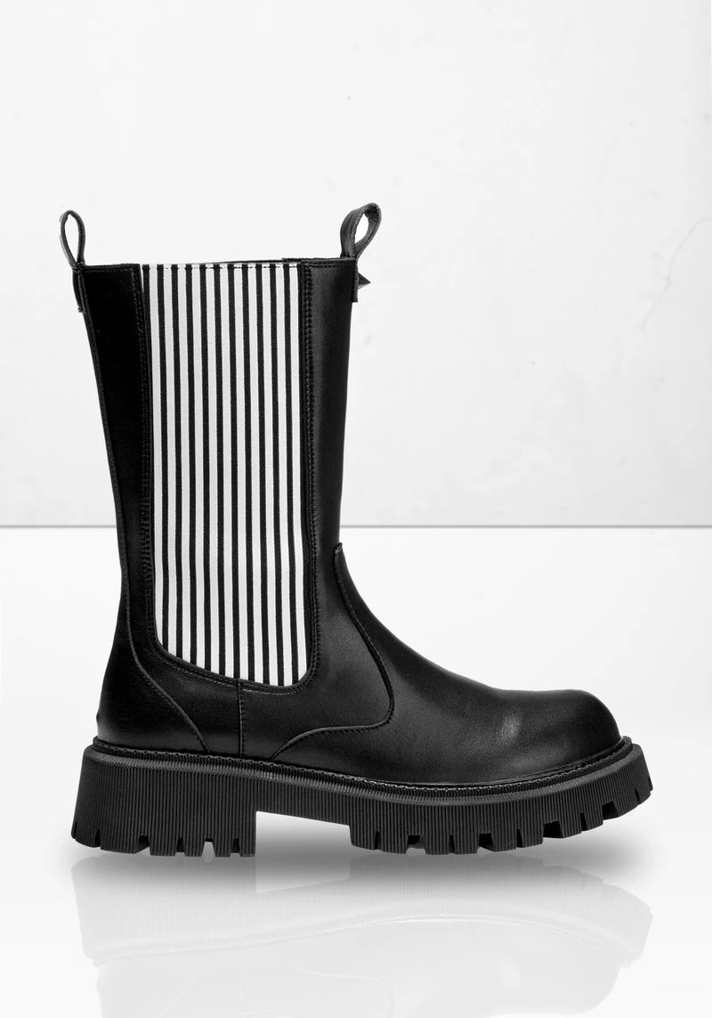 CHI1 BEETLE BOOTS 1 CHI1 BEETLE BOOTS