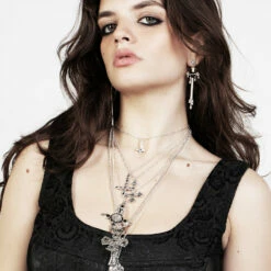 TOU1 Sacred Heart Earrings 11 TOU1 Sacred Heart Earrings -Cheap Disturbia Shop SS22TS30 Sacred Heart Earrings 001 800x