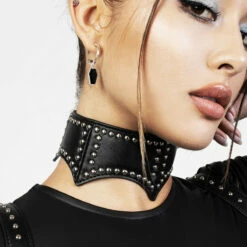 YHU1 SELENE STUDDED CHOKER 10 YHU1 SELENE STUDDED CHOKER -Cheap Disturbia Shop SS22YH197 Selene Studded Chocker4 800x