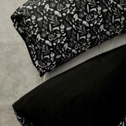 HOM1 Earth Magick Bedding Set (Single) 8 HOM1 Earth Magick Bedding Set (Single) -Cheap Disturbia Shop earth magic single det 4d1446a0 f853 49aa a0f9 d64f6c059879 800x